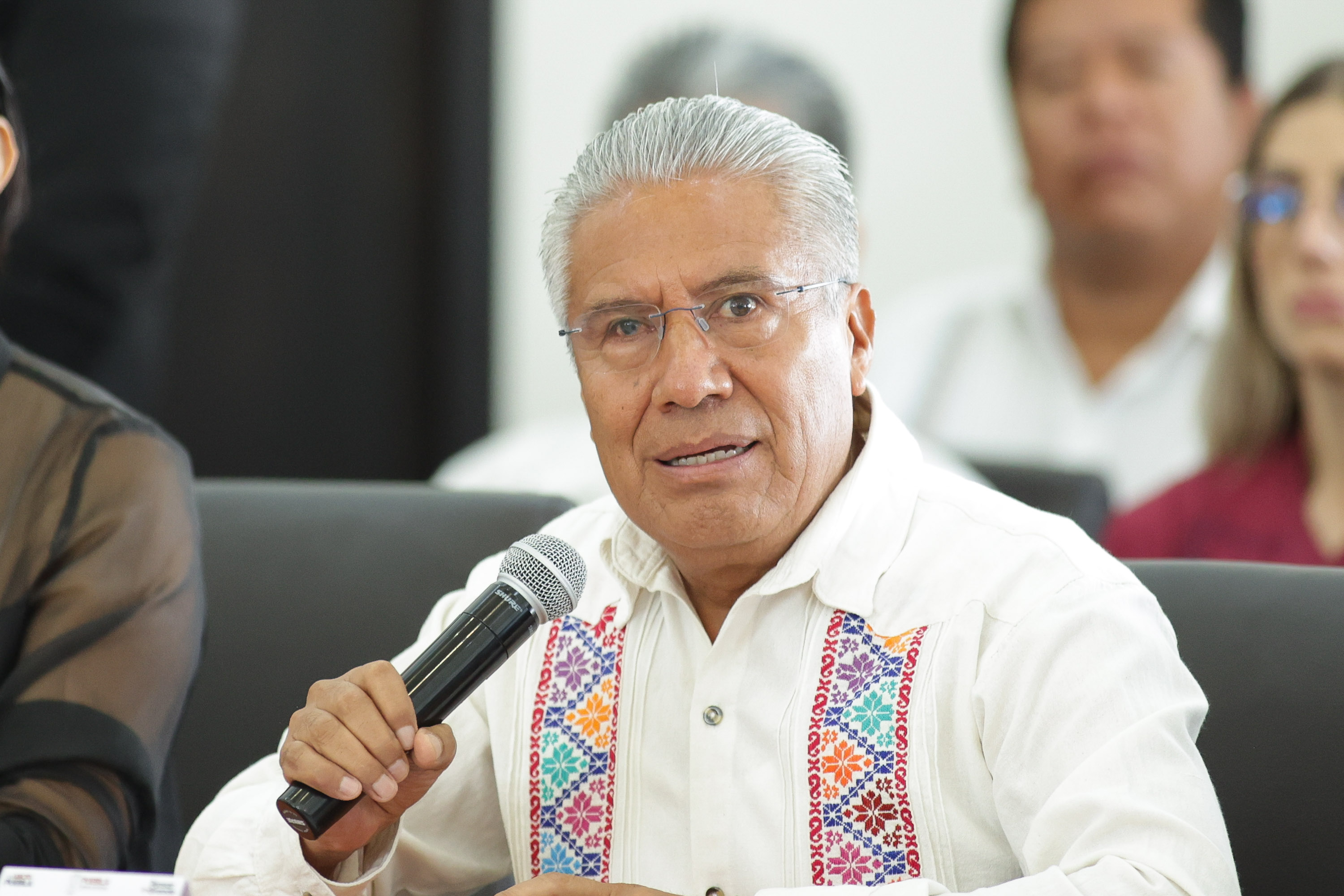 Manuel Viveros